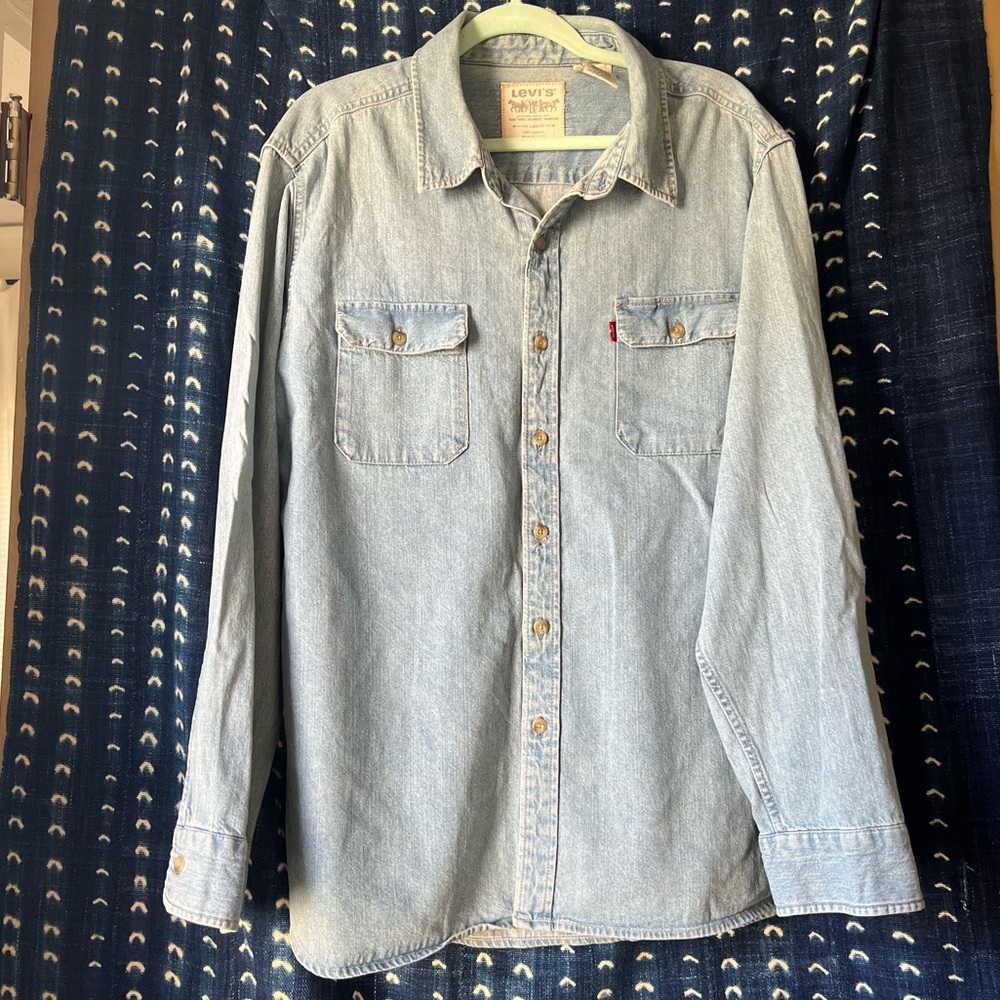 Levi’s red tab jean oversized shirt / shacket